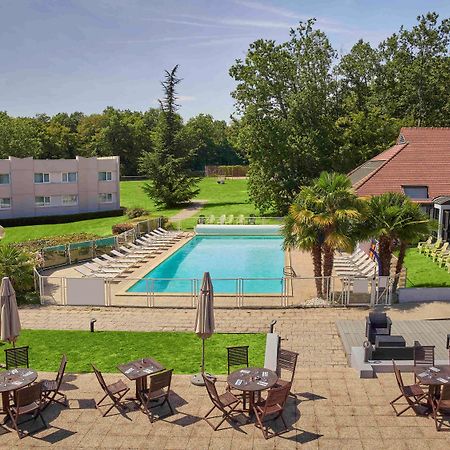 Novotel Fontainebleau Ury Eksteriør bilde